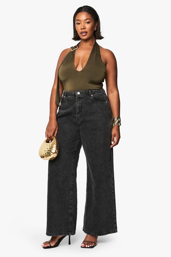 boohoo Dames Plus Halter Top met Sleutelgat en Geraffelde Zijkant Top | Olijf | Maat: 56