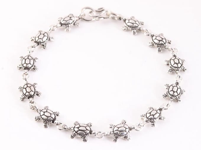 Fijne zilveren armband met schildpadden