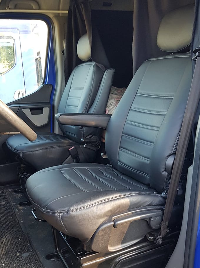 Pasvorm stoelhoezen Renault Master 2010-2024 - Kunstleer zwart