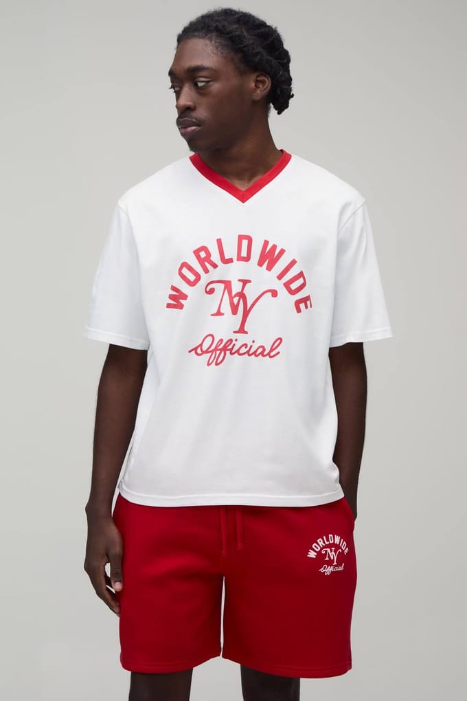 Regular Fit Wereldwijd Bedrukt T-shirt & Short Set | Red | Size Small