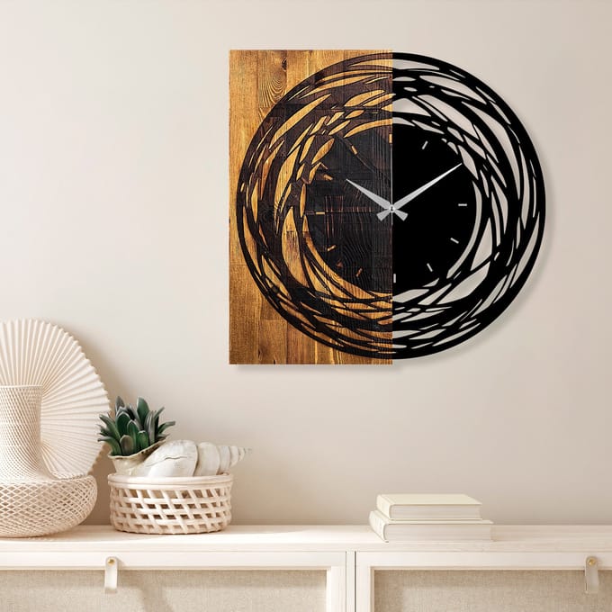Decoratieve houten wandklok Web | Mioli Decor