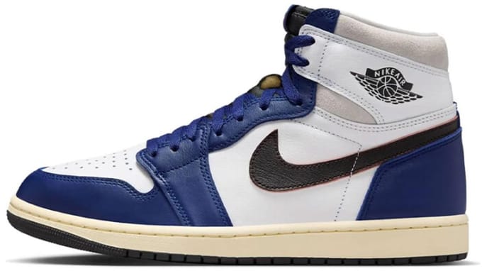 Nike sneakers maat eur 42
