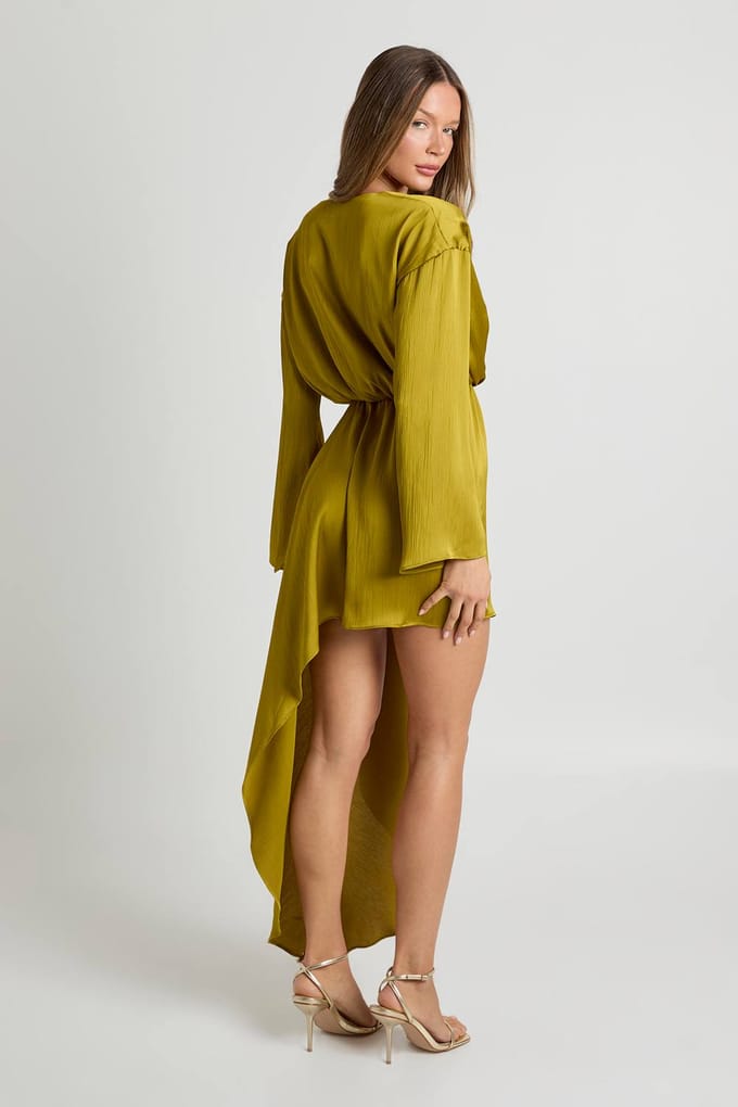 boohoo Dames Textuurrijke satijn draperende wikkelmini-jurk | Chartreuse | Maat: 8