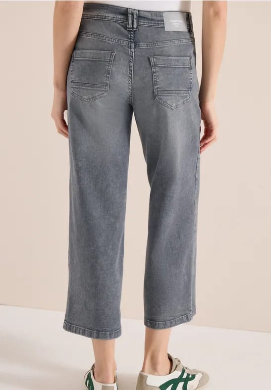 7/8 High Waist Wide Legs jeans in Loose Fit