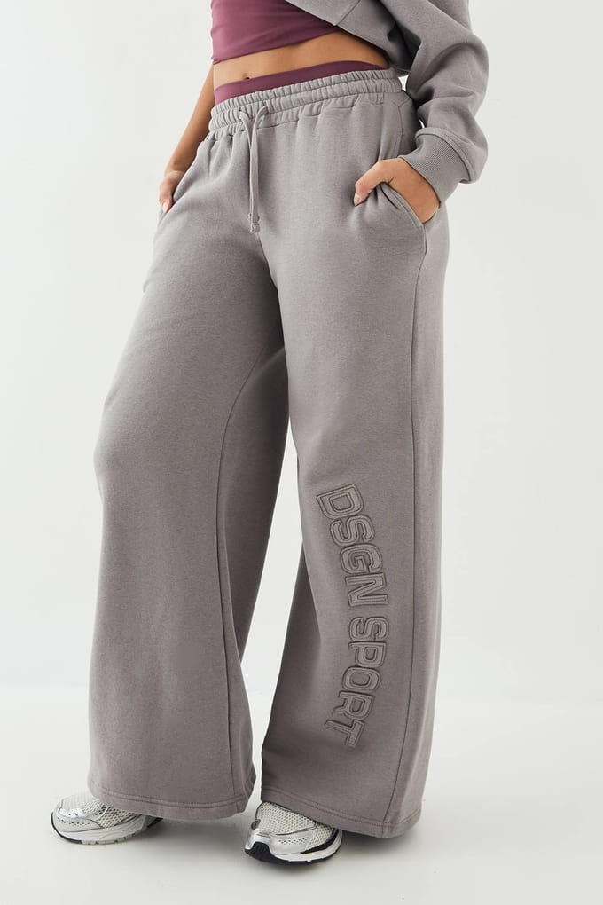 Dames DSGN Studio Self Fabric Applique Wijde Pijp Jogger | Charcoal | Maat: 3XL