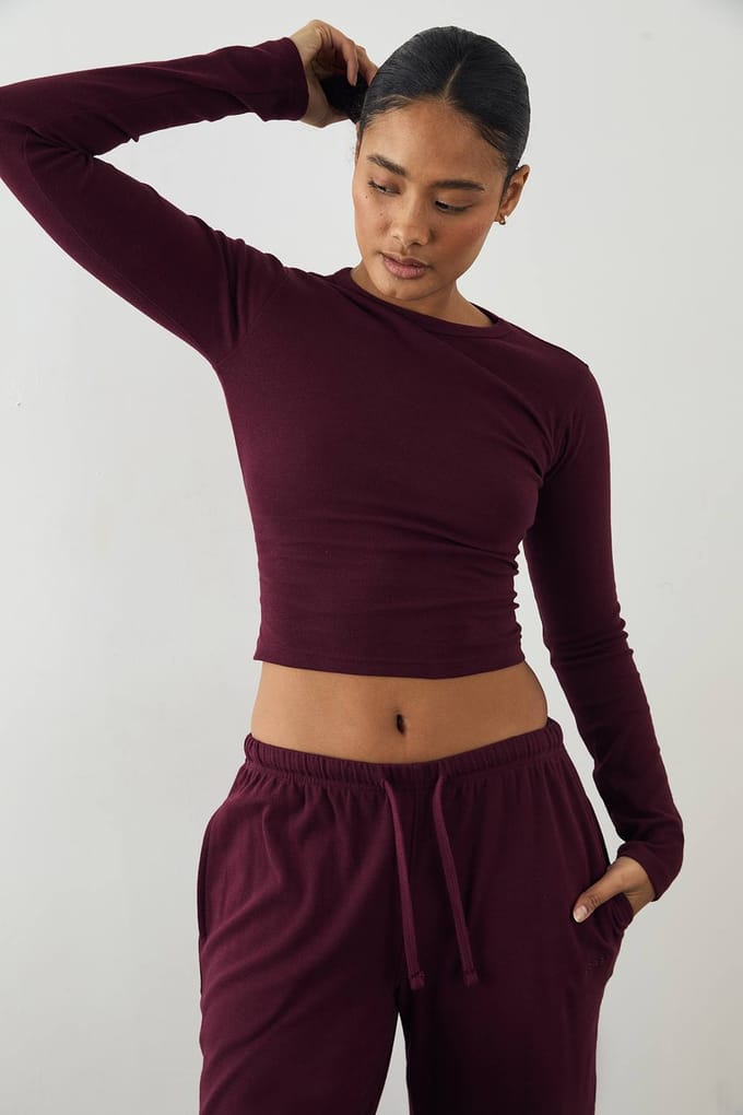 Dames DSGN Studio Geborduurd Shirt met Lange Mouwen | Bordeaux Rood | Maat: Large