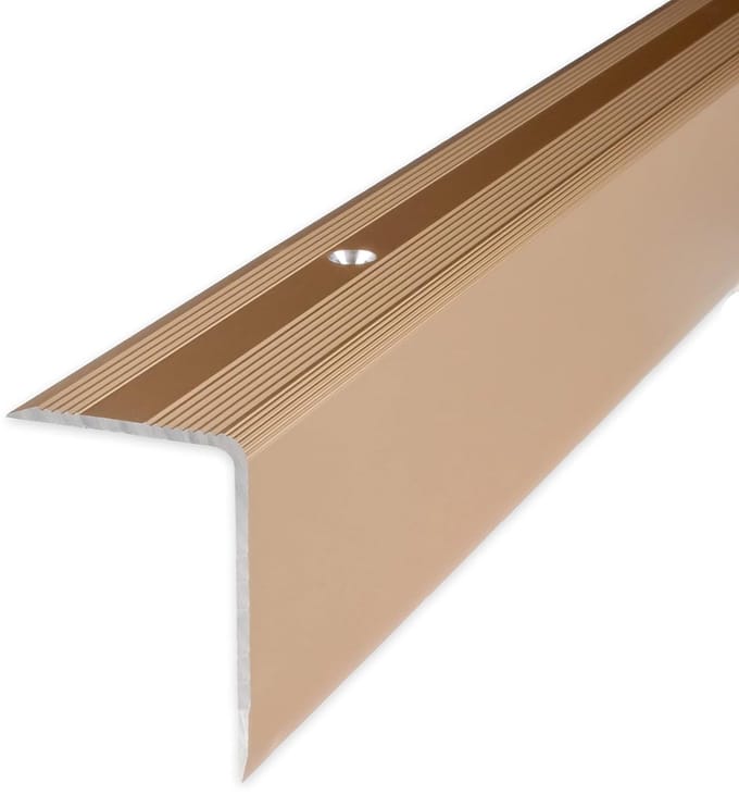 Geperforeerd Aluminium Trapneus Profiel Brons Licht 30mm Breed