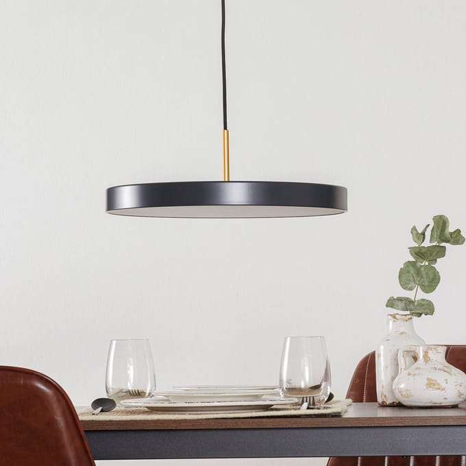 UMAGE LED hanglamp Asteria Medium antraciet/messing Ø 43 cm