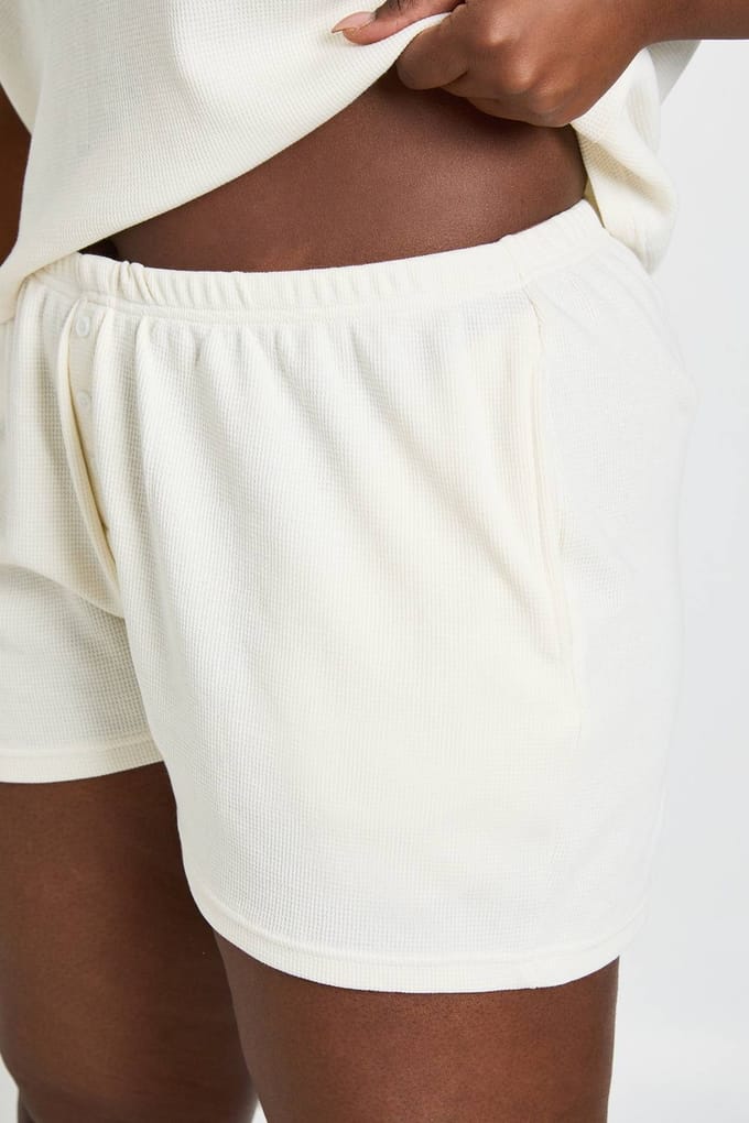 boohoo Dames Plus Wafel Henley Short | Ecru | Maat: 44