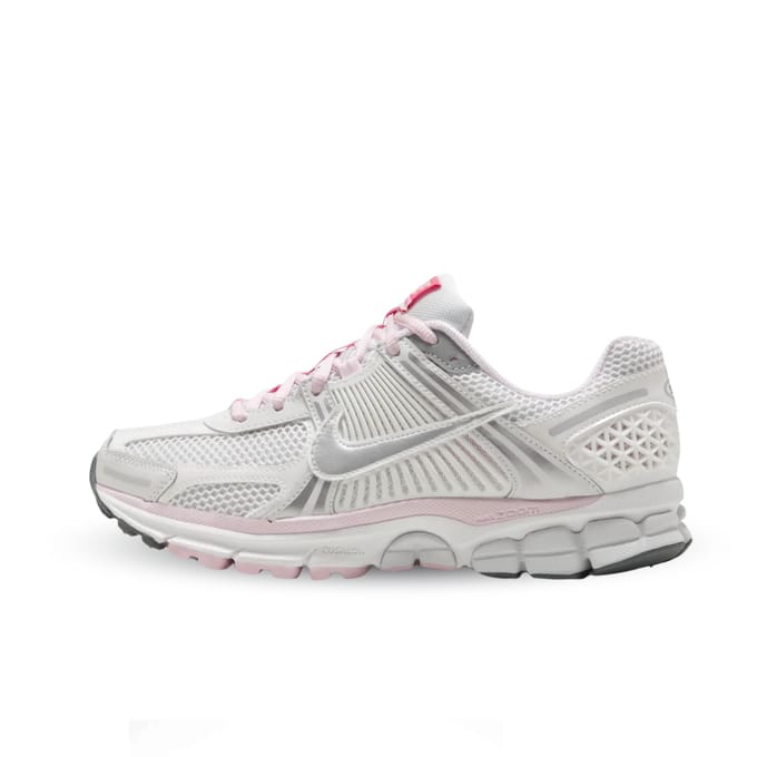 Nike Zoom Vomero 5 'Pink Foam' (Dames) maat 40.