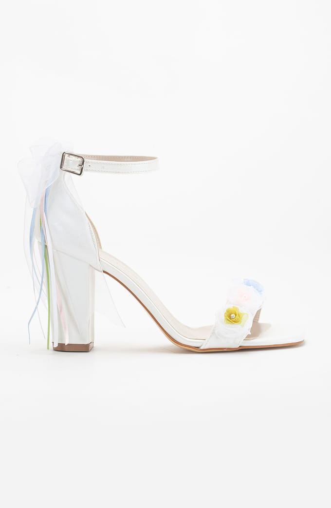Nikki Lace Bridal Sandalen