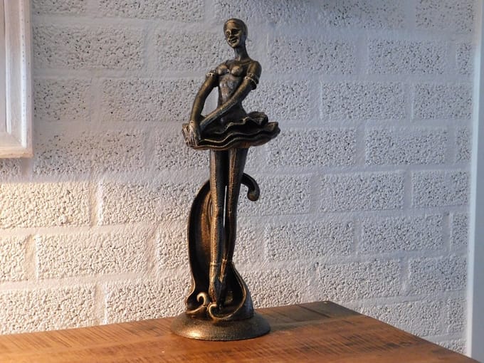 Beeld van Ballerina - Gietijzer - Brons-Look - Woondecoratie