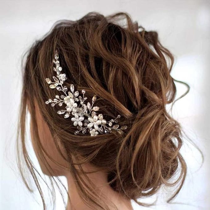 Bruidshaarkam - Haarsieraad Bloem - Bruiloft Accessoire - Met Kristallen - 14.5 x 9.8 cm - Zilver