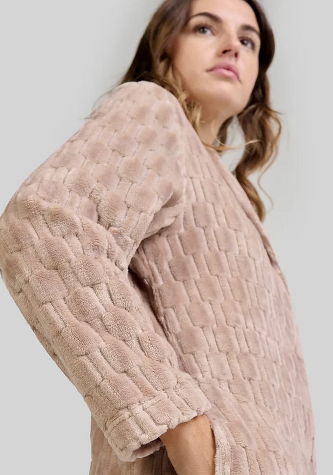 LOHE Dames Kamerjas – Camel Jacquard – Lange Mouwen & Knoopsluiting – Superzacht - L