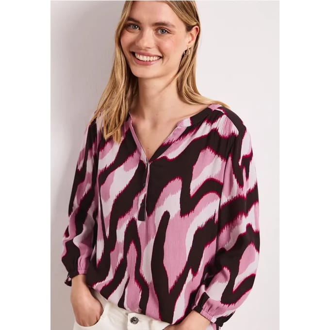 Shirt met gespleten hals en structuurmix