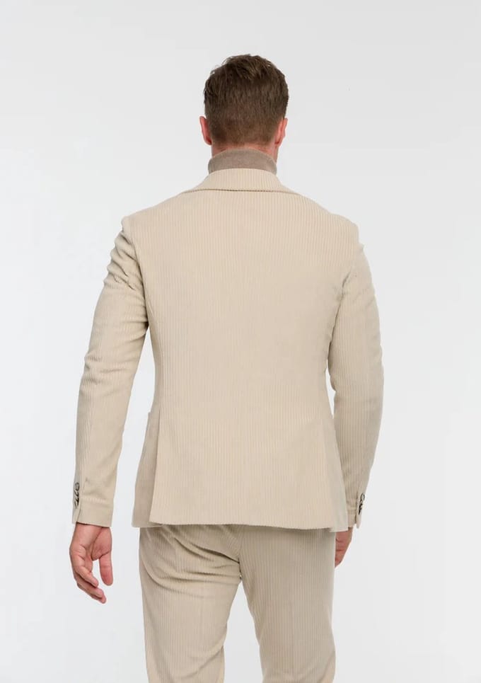 Zuitable - Colbert Beige Zuitable Dinick At Colbert Beige 232619 Dinick At