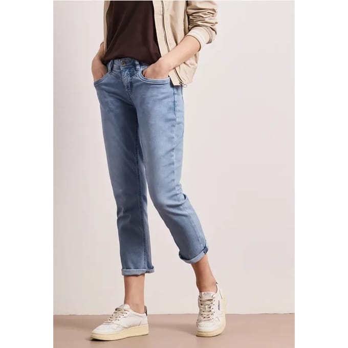 7/8 Slim Leg jeans in casual fit