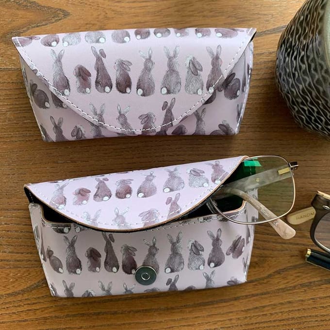 Alex Clark Spectacle Cases Bunnies ~ Brillenkoker Konijnen