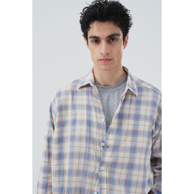 Overmaatse Geruite Knopenblouse