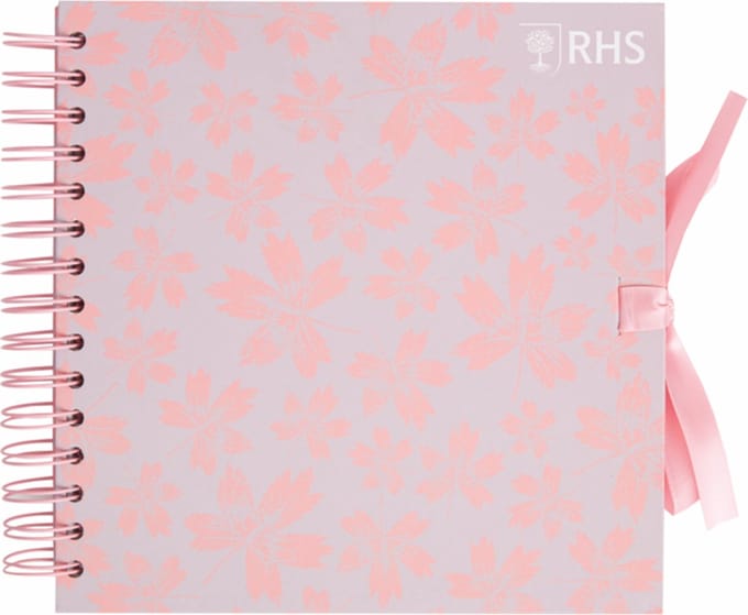 Papermania - Edwards 8x8 Inch Scrapbook (RHS 101105)