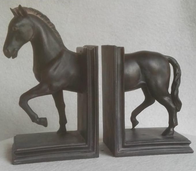 Prachtige boekensteunen Paard - polystone