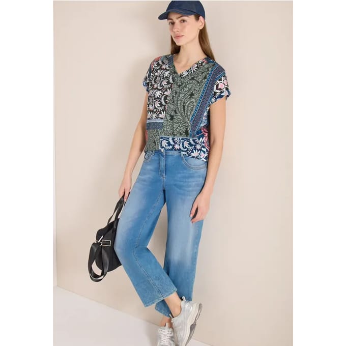 Shirt met V-hals en patchworkprint
