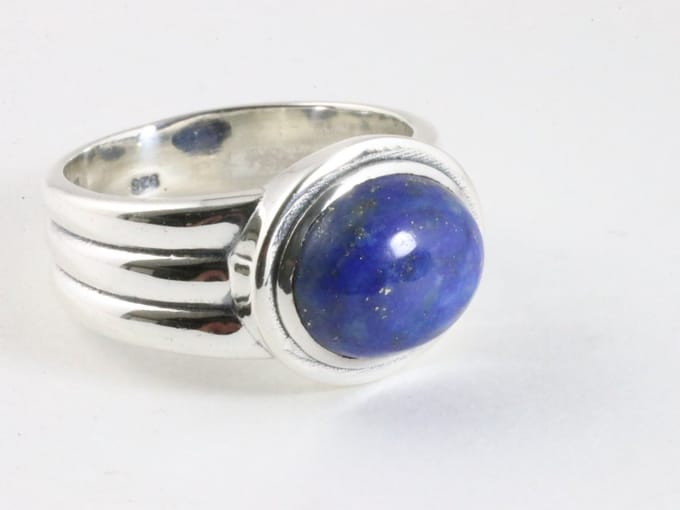 Zware zilveren ring met lapis lazuli - maat 19