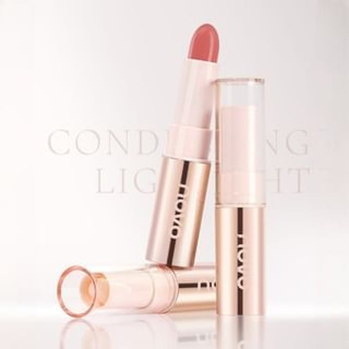 NOVO - Watery Glow Highlighter Stick - 4 Colors 02# Light Crystal - 2.5g