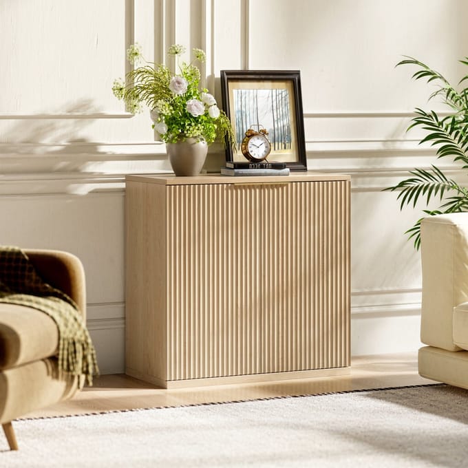 REDOM - Sideboard - Geribbelde Front - 2 Deuren - Modern - Voor Woonkamer - MDF - Eikenkleur - 80 X 40 X 80 Cm