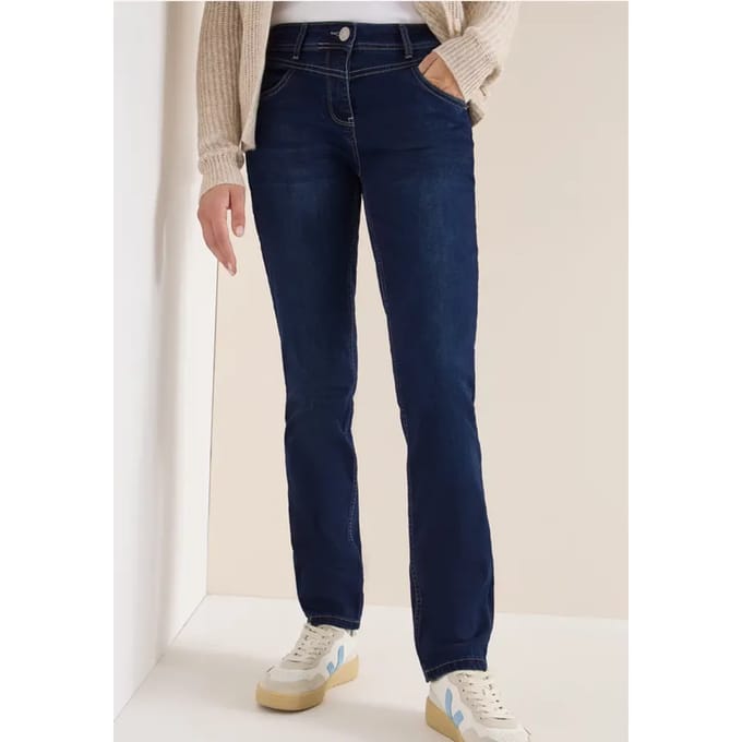 Straight Legs jeans
