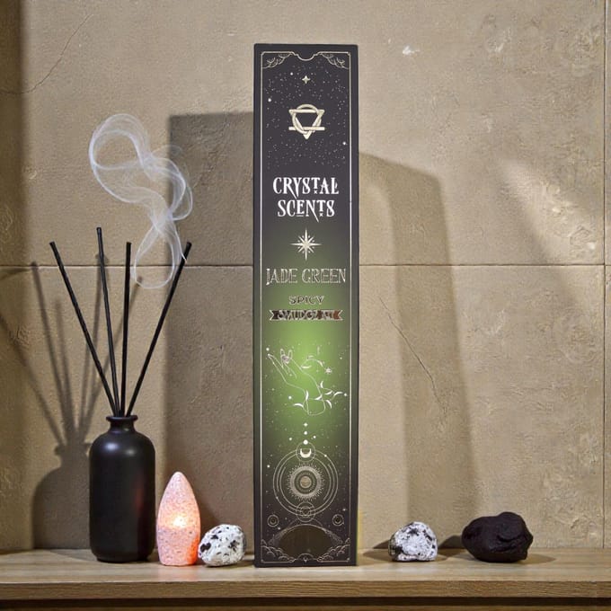 Crystal Scents Smudge Wierook Kruidig – 12 Doosjes – Inclusief Jade Steen
