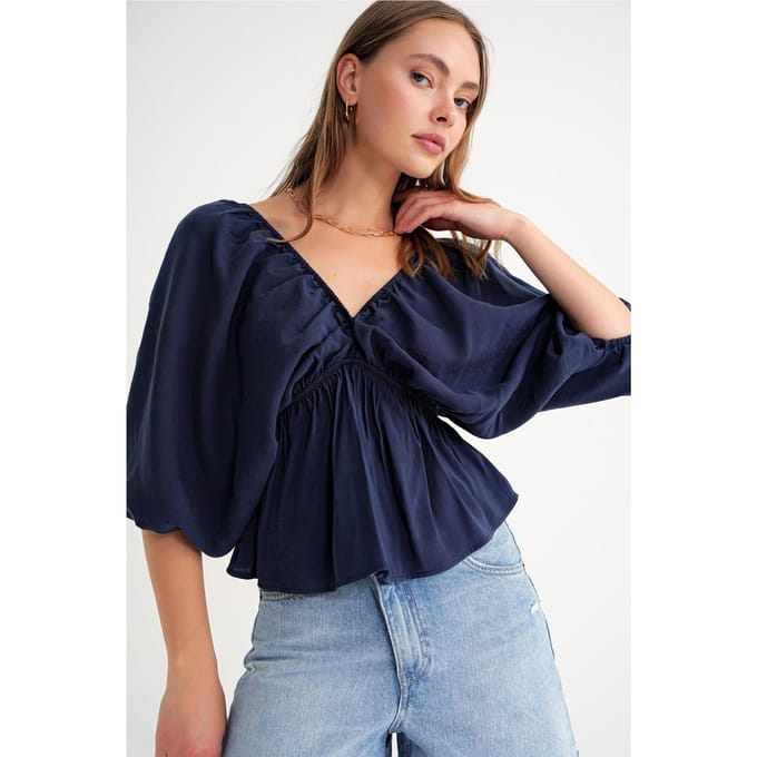 V-hals Blouse met Rimpeldetail