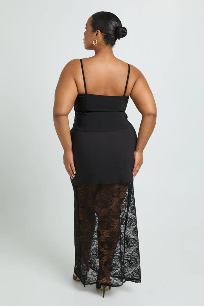 boohoo Dames Plus kanten contrast maxirok | Black | Maat: 16