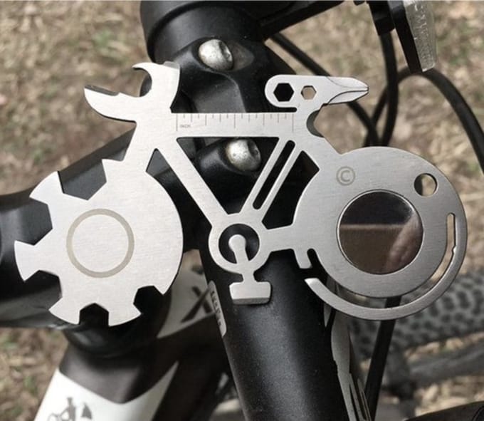 Knaak Multitool Sleutelhanger - Fietsgadget - 10-in-1 Tool - RVS - Compact - Voor Onderweg