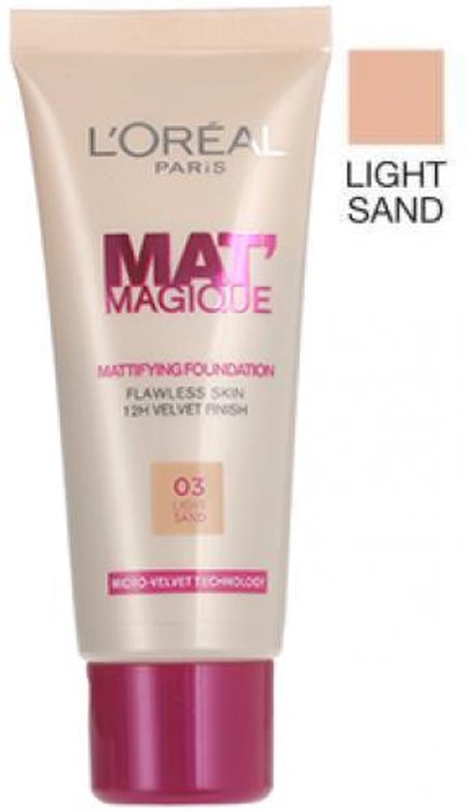 Loreal - Mat Magique Foundation - 03 Light Sand