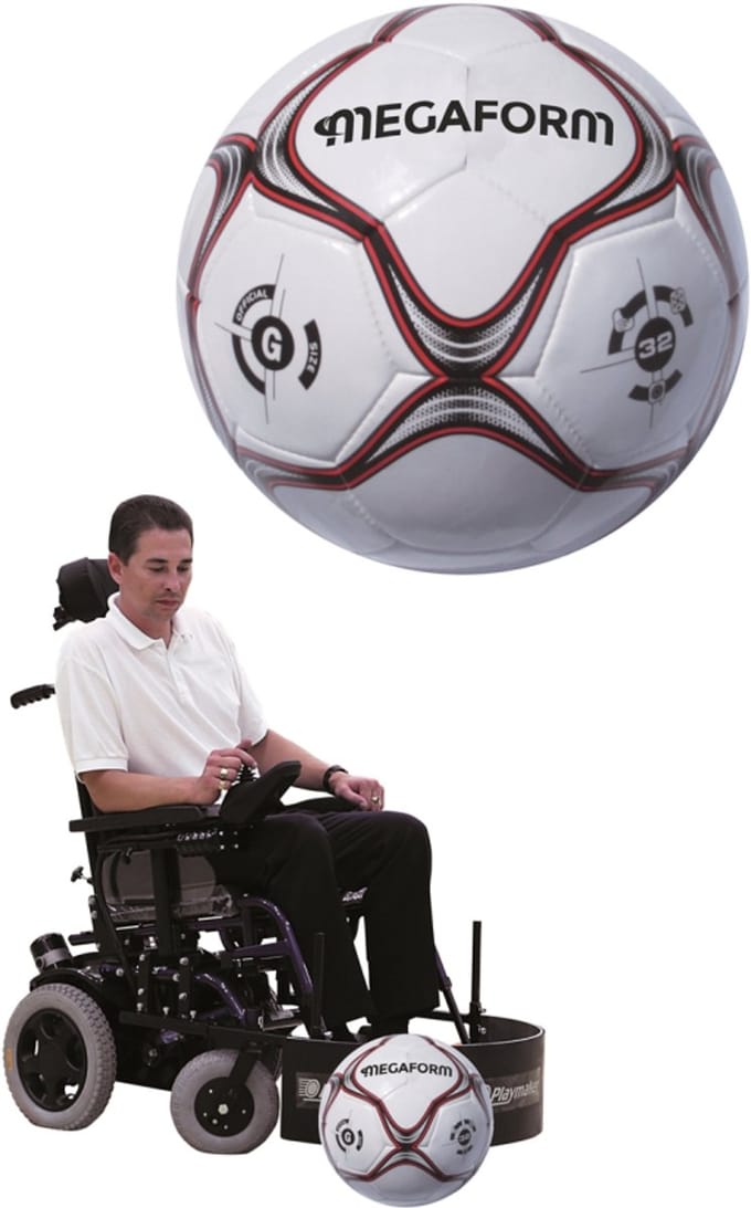Megaform voetbal rolstoelvriendelijk multicolor voor kinderen.