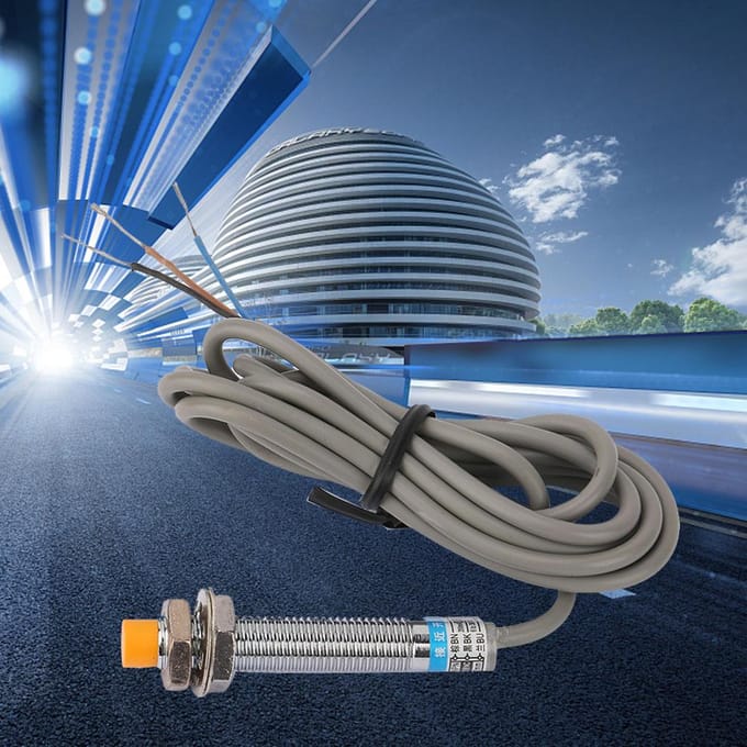 LJ8A32ZAX DC Type 3 Draden NPN Normaal Gesloten Inductieve Sensor Detectie Naderingsschakelaar gray