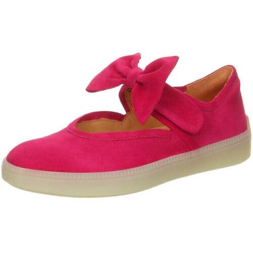 Mocassins Think -