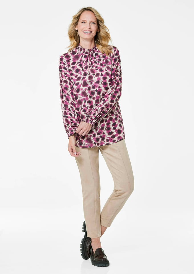 Gedessineerde blouse met smokdetails - bessen / gedess. - Gr. 40 van Goldner Fashion