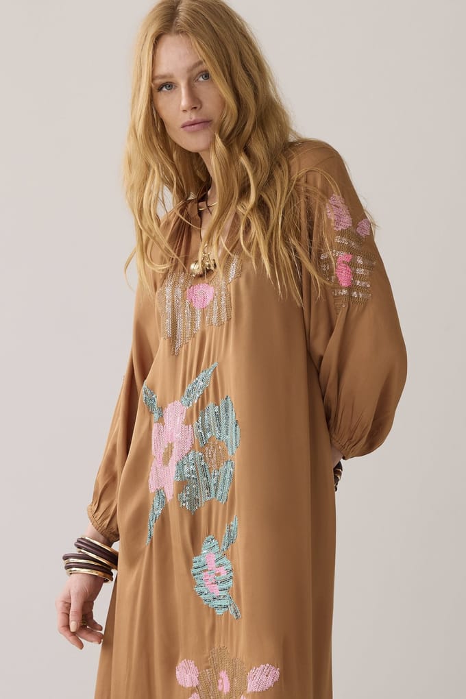 Summum Woman Dress Solid Satin Embroidered Peanut Taglia: 36 | Maxi abiti Outlet | Donna