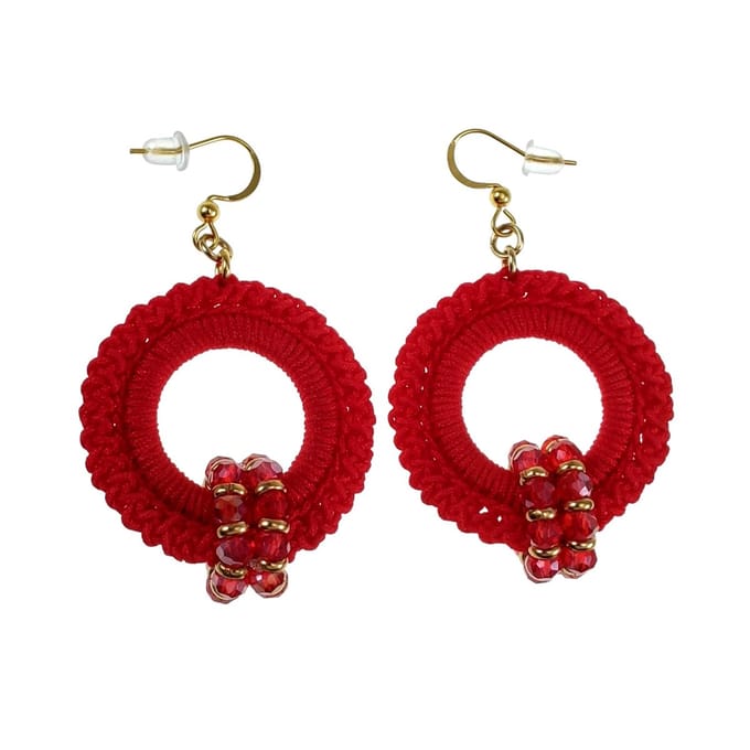 Rode Crochet Haakoorbellen, Elegante Lange Oorbellen Dames, RVS Goudkleurig, Lengte 60mm - Handgemaakt esde2