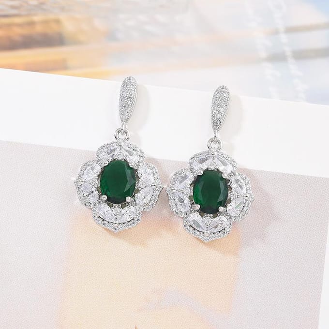 Nouvel Style Mode Luxe Léger Boucles d'oreilles Pendantes Entièrement Diamantées Boucles d'oreilles Puces d'Oreilles avec Zircon Incrusté Needle 925 Silver white