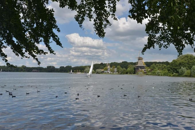 Fotobehang Kralingse Plas Rotterdam 450 x 260 cm - € 295,--