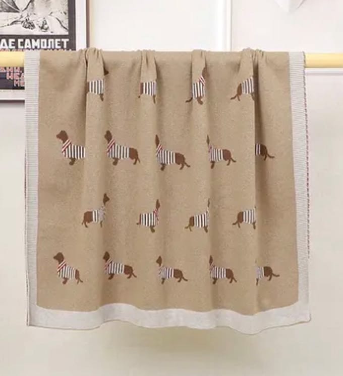 Teckel - Deken - Plaid - Hond - Inbakerdeken - Baby - 100x80cm - Taupe - Bruin - plaid
