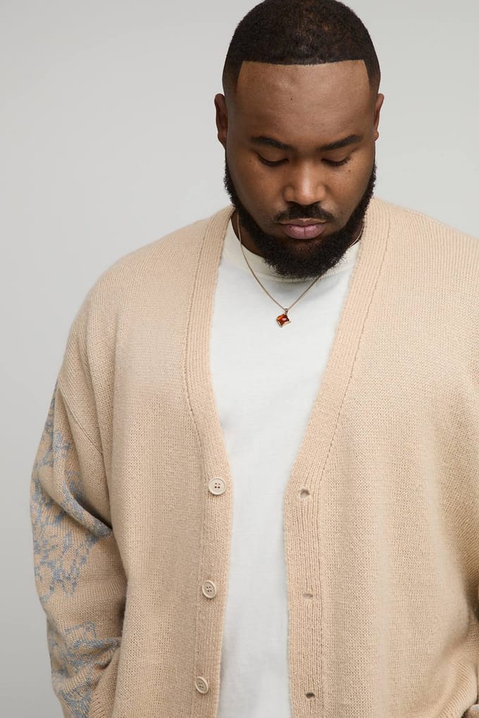 Plus Boxy Oversized Pluizige Bloemige Jacquard Gebreide Cardigan | Stone | Size 2XL