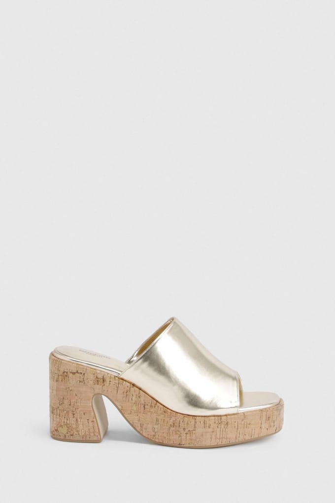 boohoo Dames Brede Pasvorm Bandjes Kurk Plateau | Goud | Maat: 37