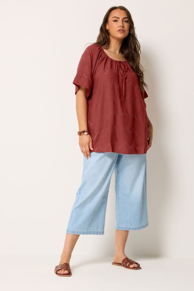 Yours Rode Blouse Met Engelse Borduursels En Striksluiting In De Hals Size 42