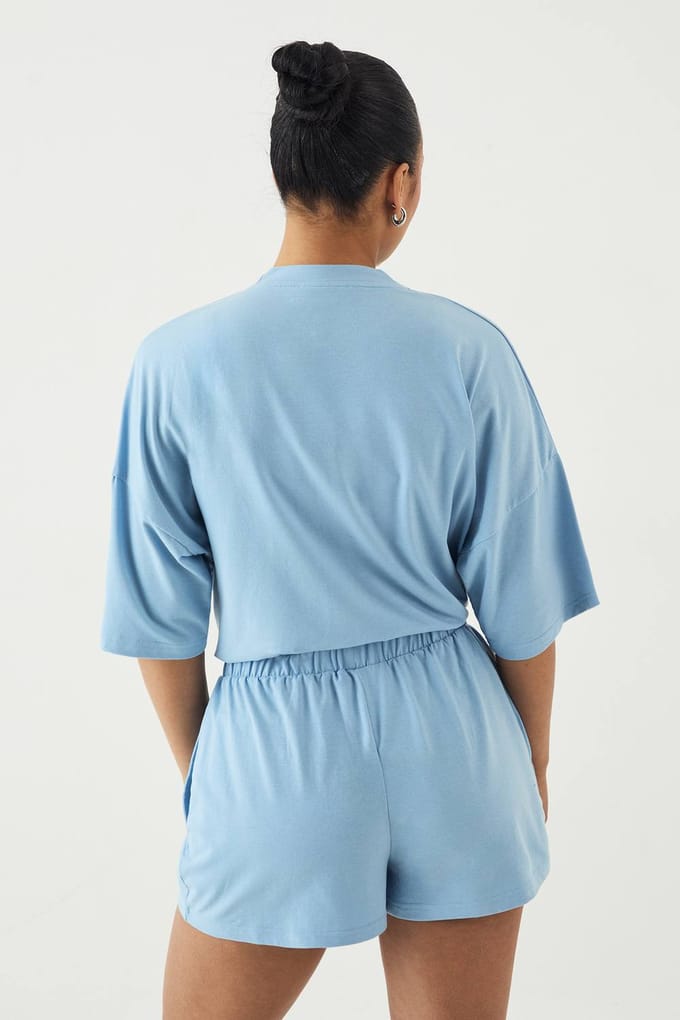 Dames Dsgn Studio Lounge Henley Knoop Supersoft Short | Lichtblauw | Maat: Medium