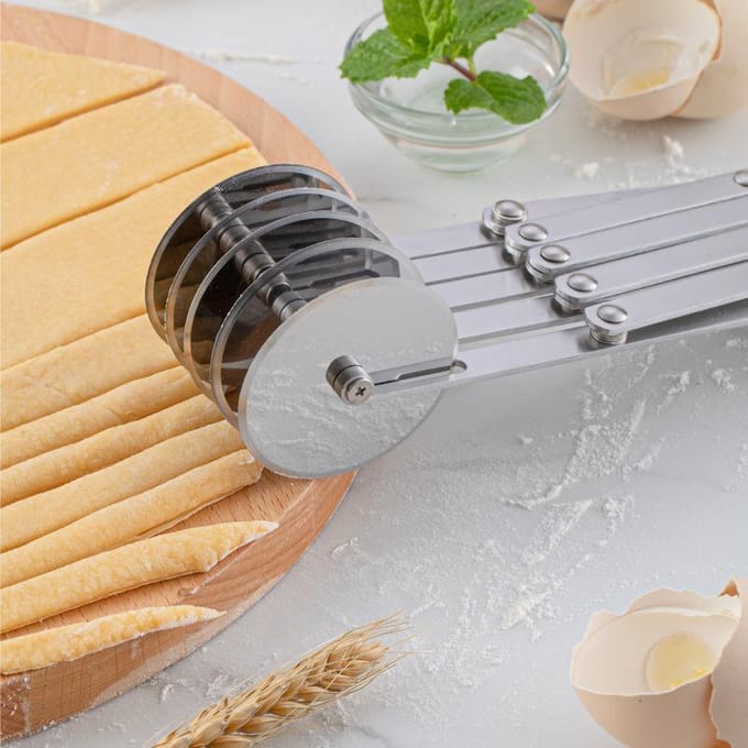 Coupe-pâte à 5 roues, couteau à pâte, rouleau Flexible, coupe-pâte à Pizza, outil de cuisson en acier inoxydable white