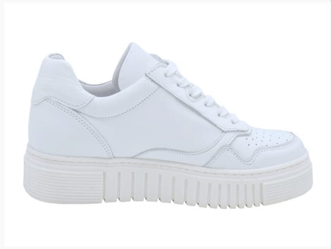 aqa shoes - A8868 - Lage sneakersDames sneakers - Kleur: Wit/beige - Maat: 38
